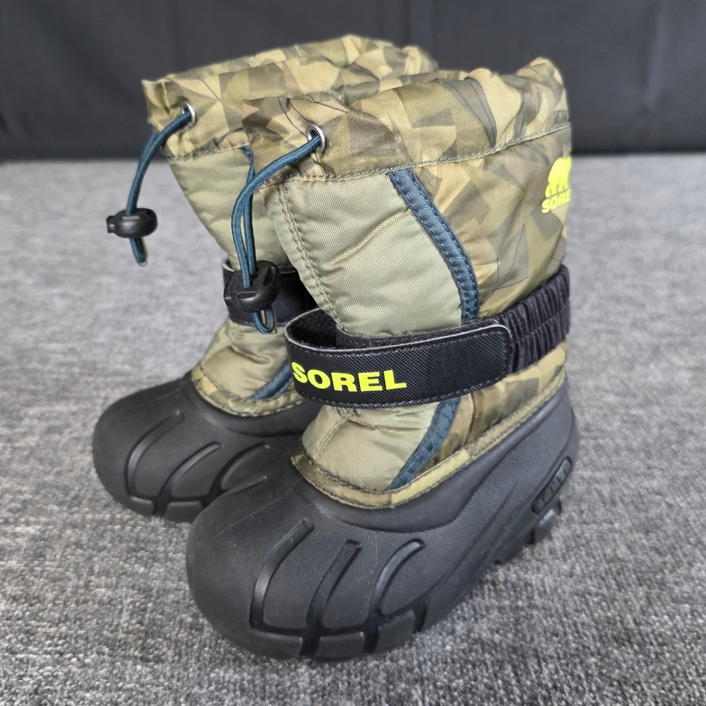 Sorel Flurry Kids Snow Boots Size 8 Green Camo Waterproof Insulated NC3504-371